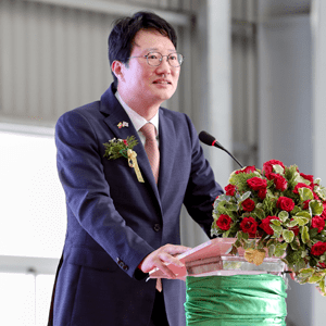 CEO Jung, Yong-Ho